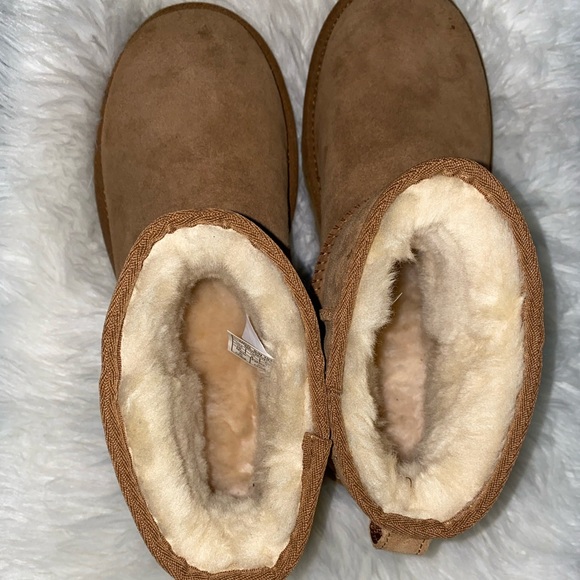 Ugg Classic Mini II Boot in Chestnut Size 10 Women - Picture 14 of 14